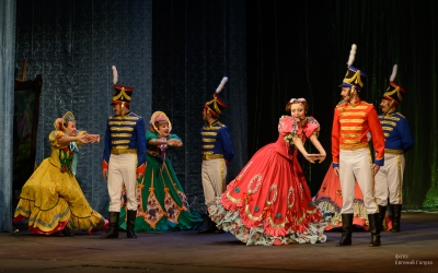 Премьерными постановками отметили открытие предъюбилейных сезонов кукольный и драматический театры в Чите